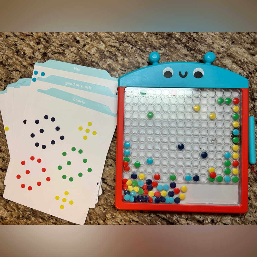 Magnetic Dot Art Activity Set